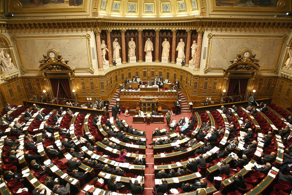 la-senat-adopte-une-loi-visant-a-renforcer-la-lutte-antiterroriste